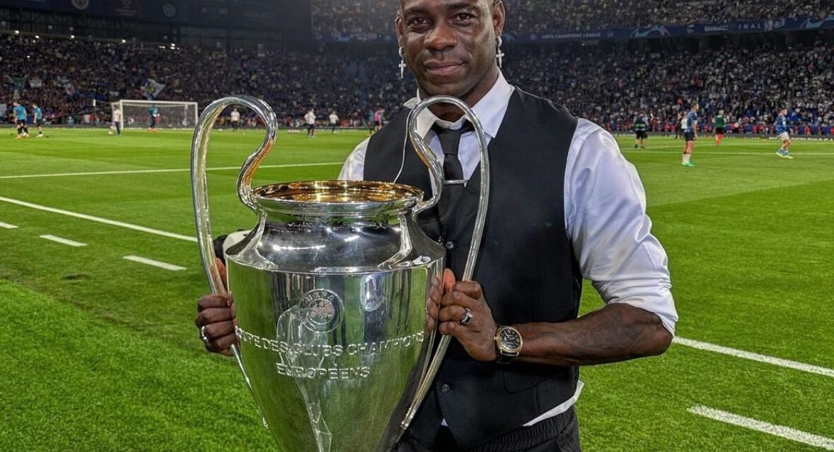 @FabrizioRomano: 🔴🔵 Mario Balotelli’s move to Genoa will be completed in the next 24 hours with medical tests already booked. The contract will be valid until June 2025.