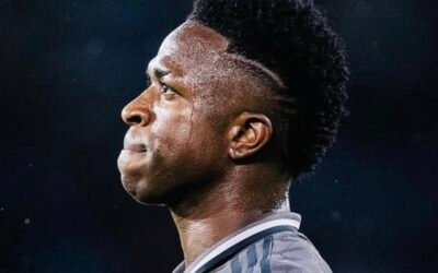 @FabrizioRomano: 🚨⚠️ Not even one representative of Real Madrid is expected to travel to Paris tonight. This is club’s decision after Vinicius Jr was made aware that he will not win the Ballon d’Or, as @FabriceHawkins said.
