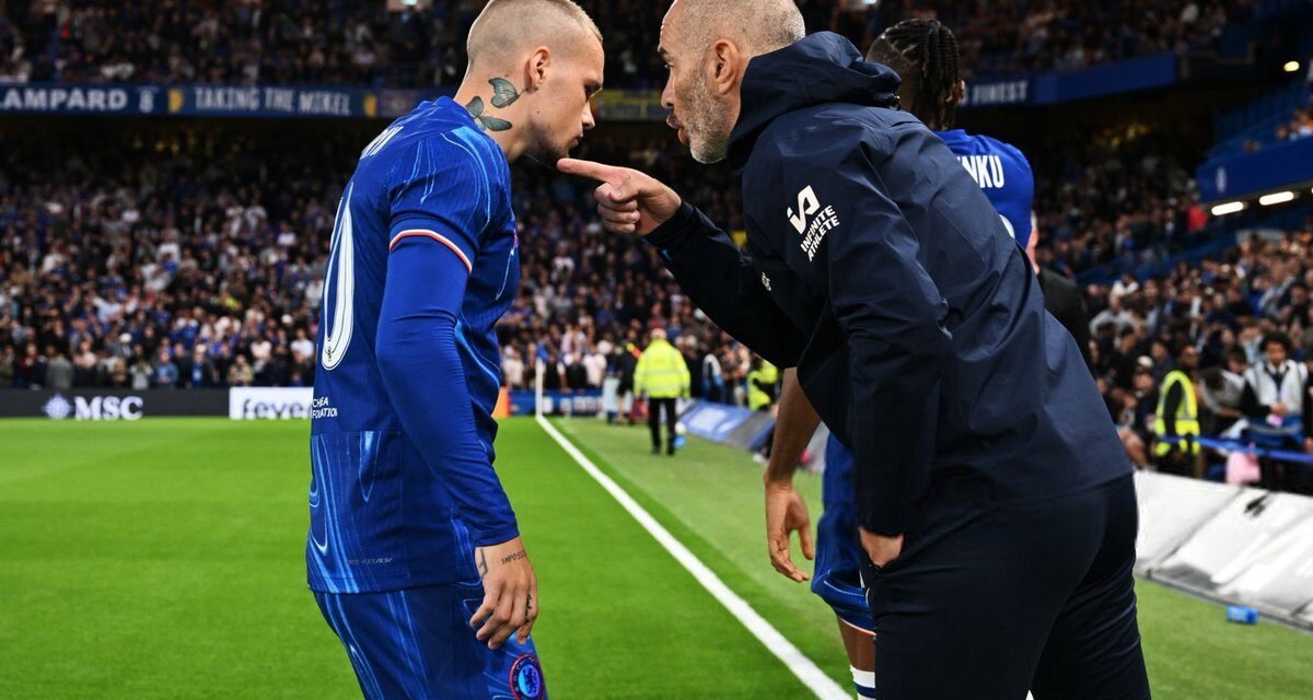 @FabrizioRomano: 🔵🇺🇦 Enzo Maresca: “I’m very happy to see Mudryk there, in that position and scoring that goal”. “Mykhailo’s learning process is more slow compared to the other wingers but he is improving”.