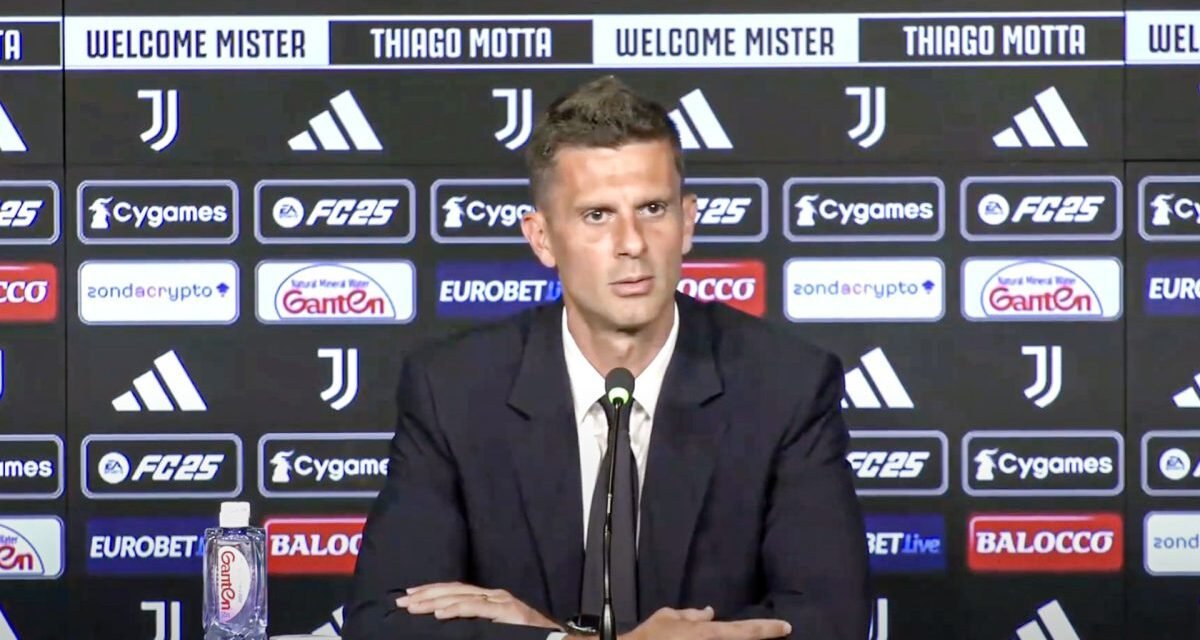 Conferenza stampa Thiago Motta post Juve Stoccarda: «Loro han meritato di vincere. Ecco perché ho sostituito Conceicao e Vlahovic»