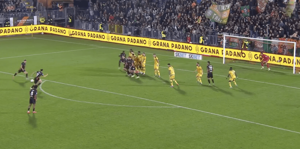 Gol Nicolussi Caviglia, perla dell’ex Juve in Venezia Udinese: il VIDEO della rete clamorosa