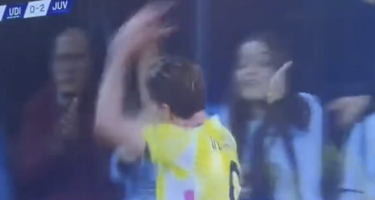 Vlahovic Juve, quella reazione non è sfuggita ai tifosi. Il gesto gasa i social: cosa ha fatto il serbo