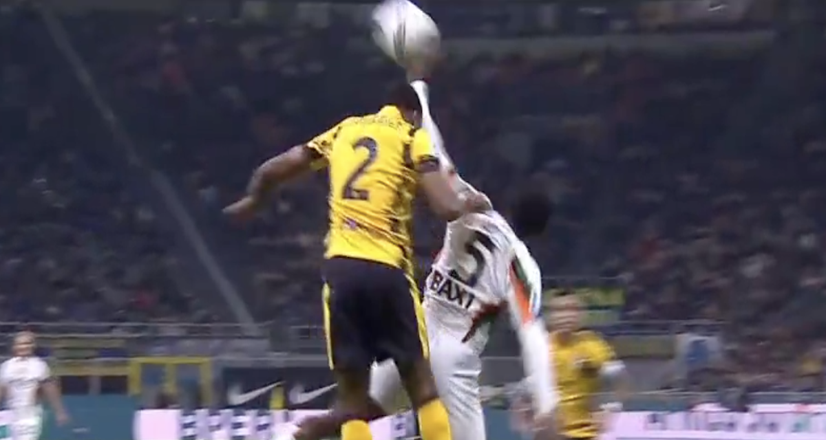 Mano Haps in Inter Venezia, i nerazzurri reclamano un calcio di rigore: ecco perché l’arbitro non l’ha fischiato